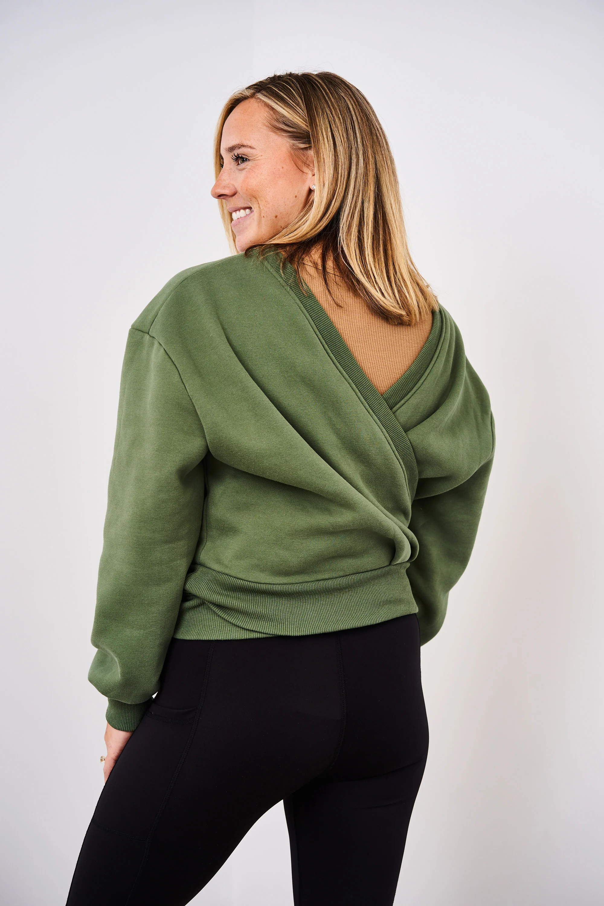 Latched Mama 635 Nest Nursing Wrap - Image 12