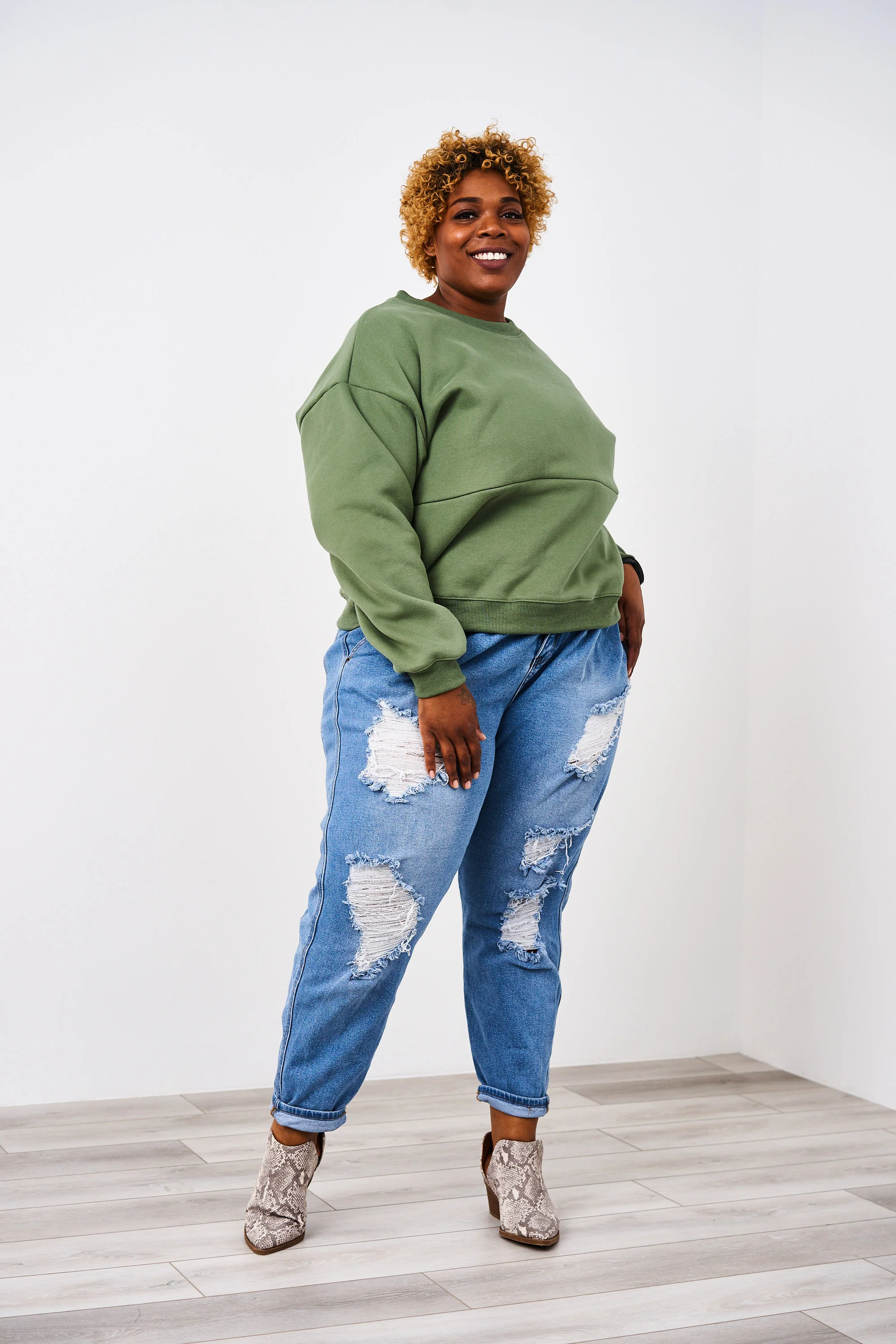 Latched Mama 635 Zip Nursing Crewneck - Image 14
