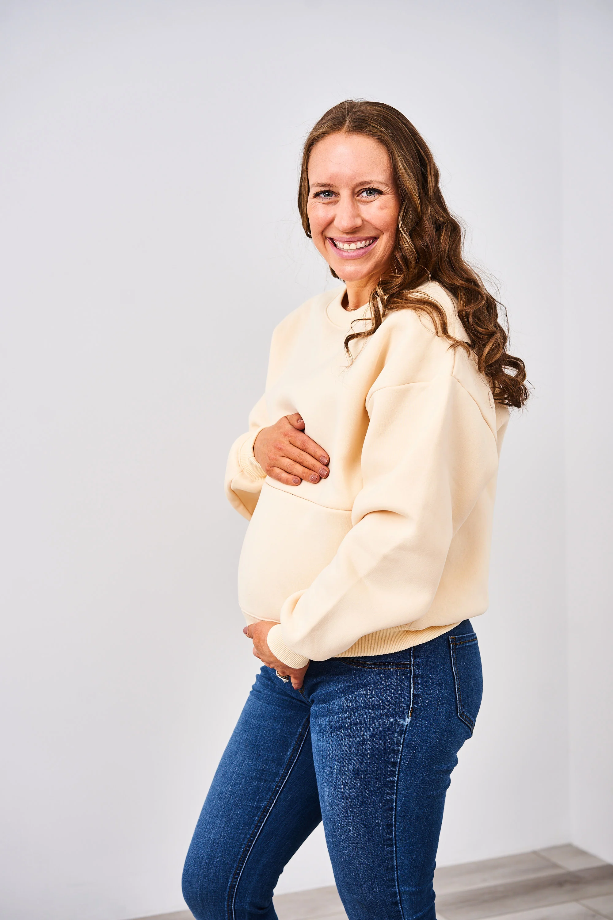 Latched Mama 635 Zip Nursing Crewneck - Image 19