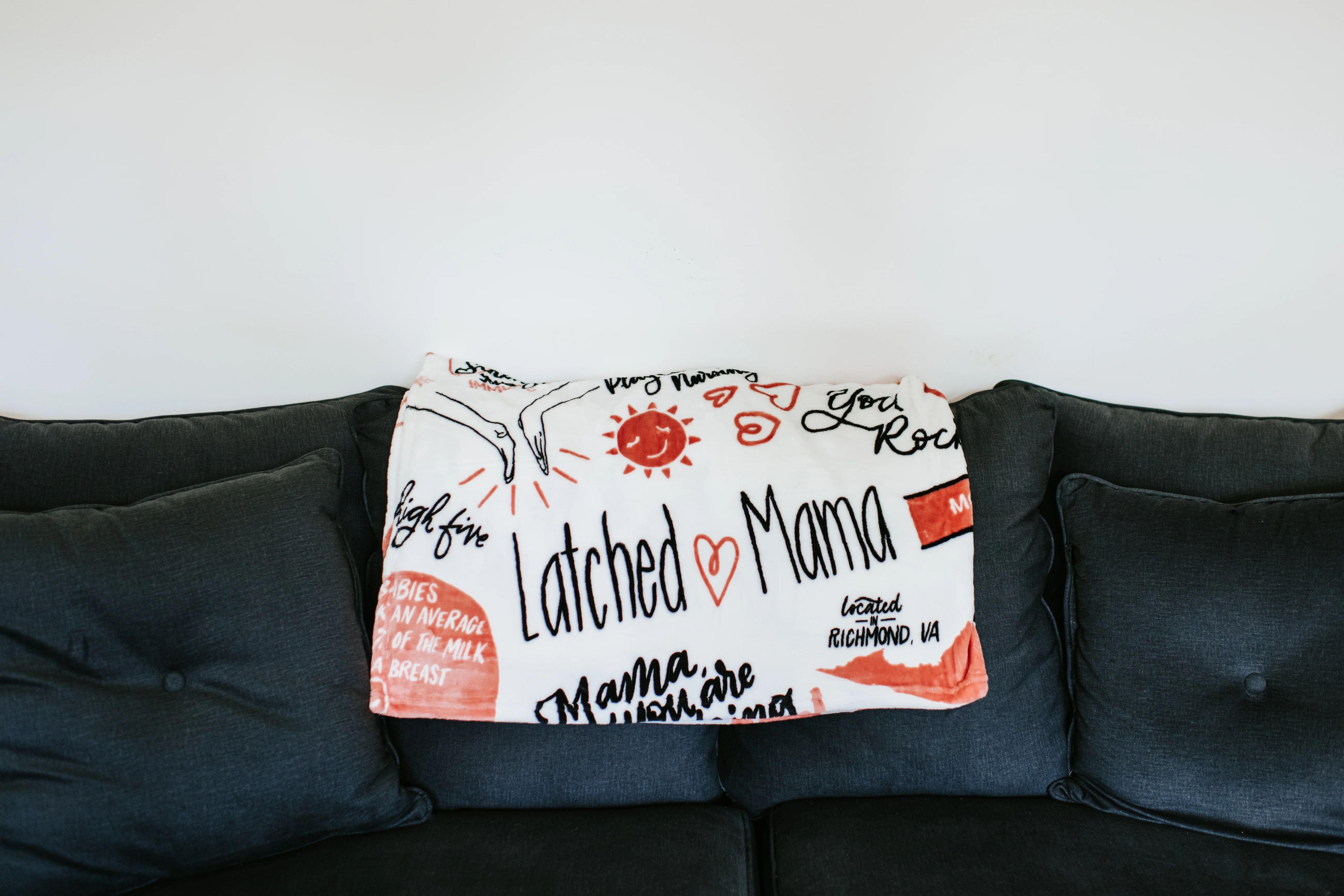 Latched Mama Fleece Blanket - Image 6