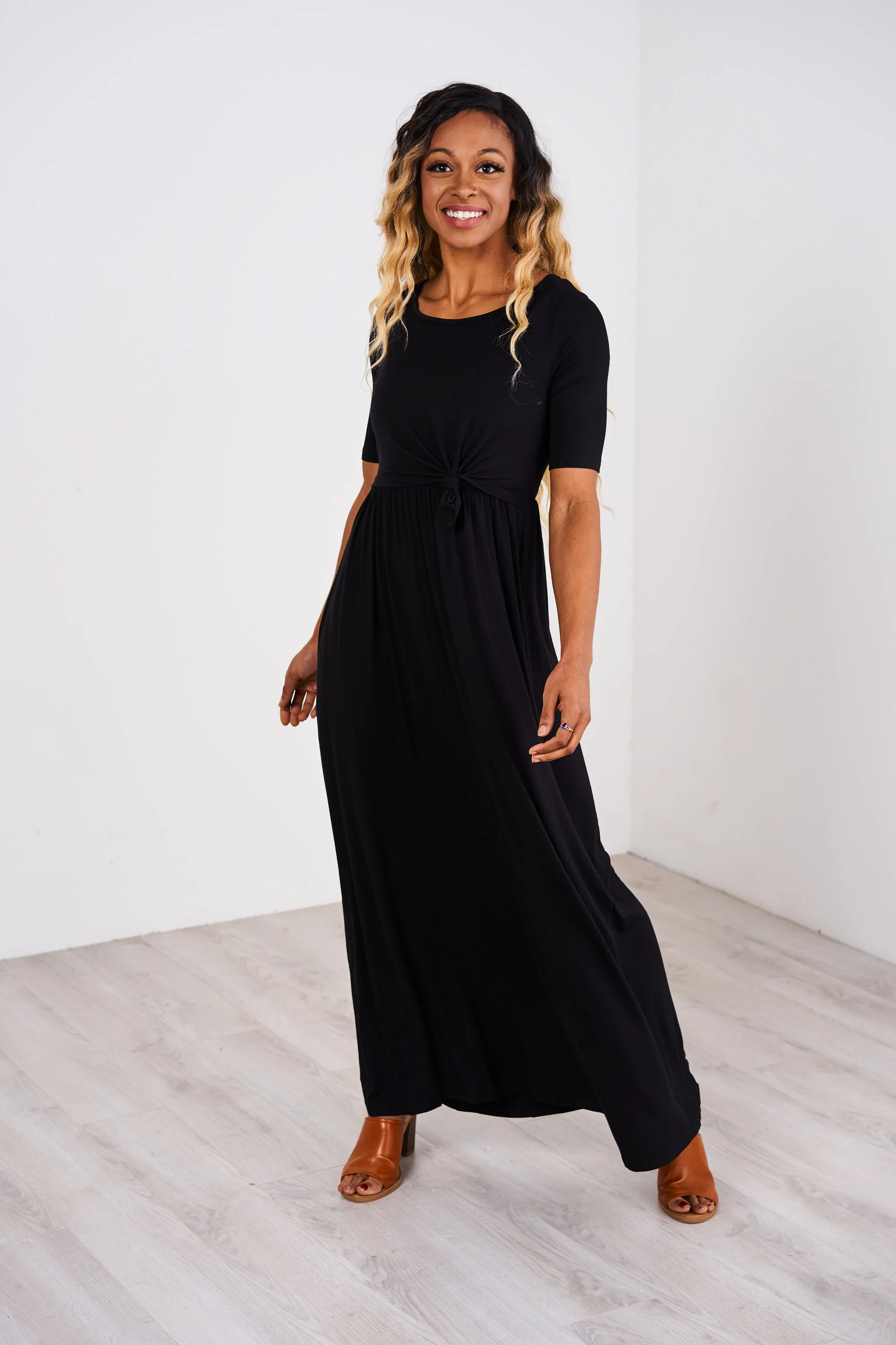 Latched Mama Front Knot Nursing Maxi Dress - Image 5