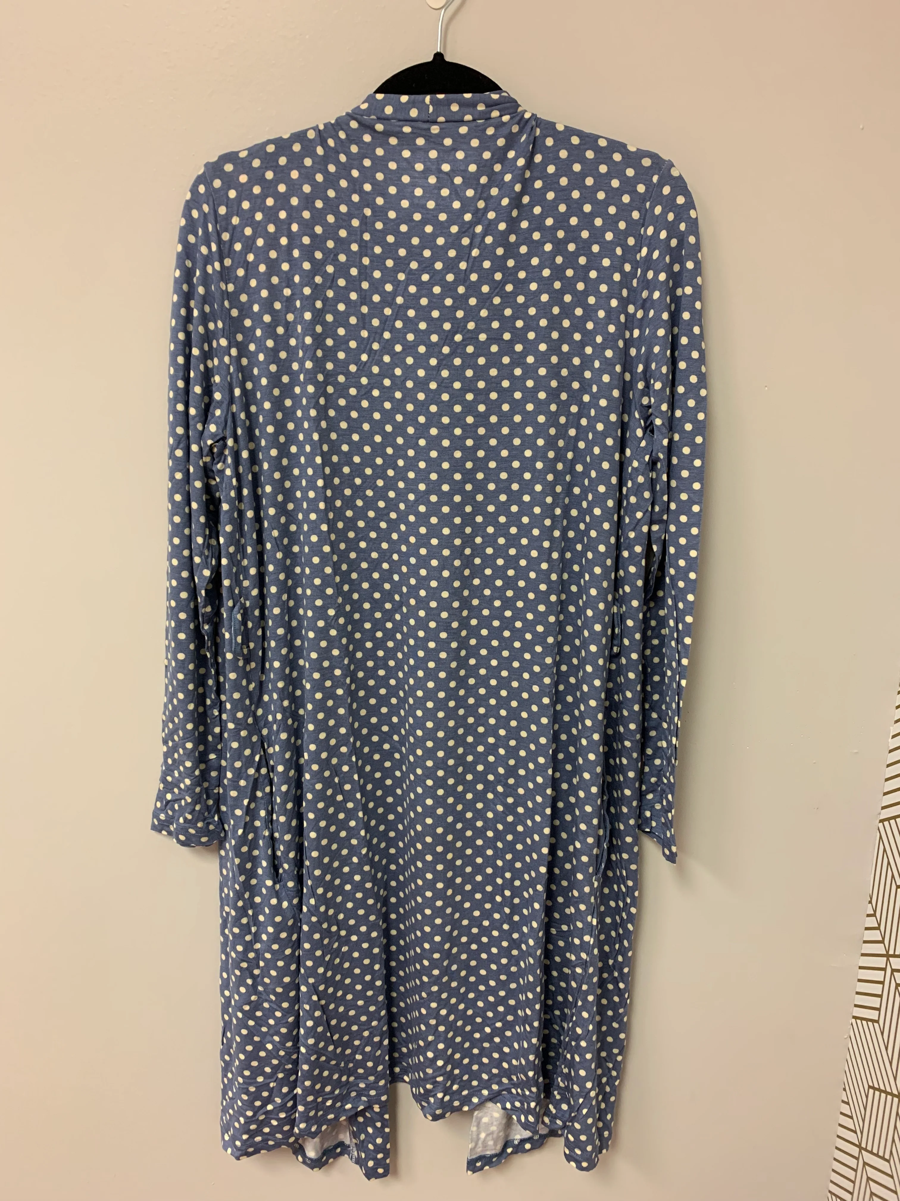 Outlet 5472 - Latched Mama Maternity Labor Nursing Robe - Powder Blue & Ivory Dots - XS/S - Image 2