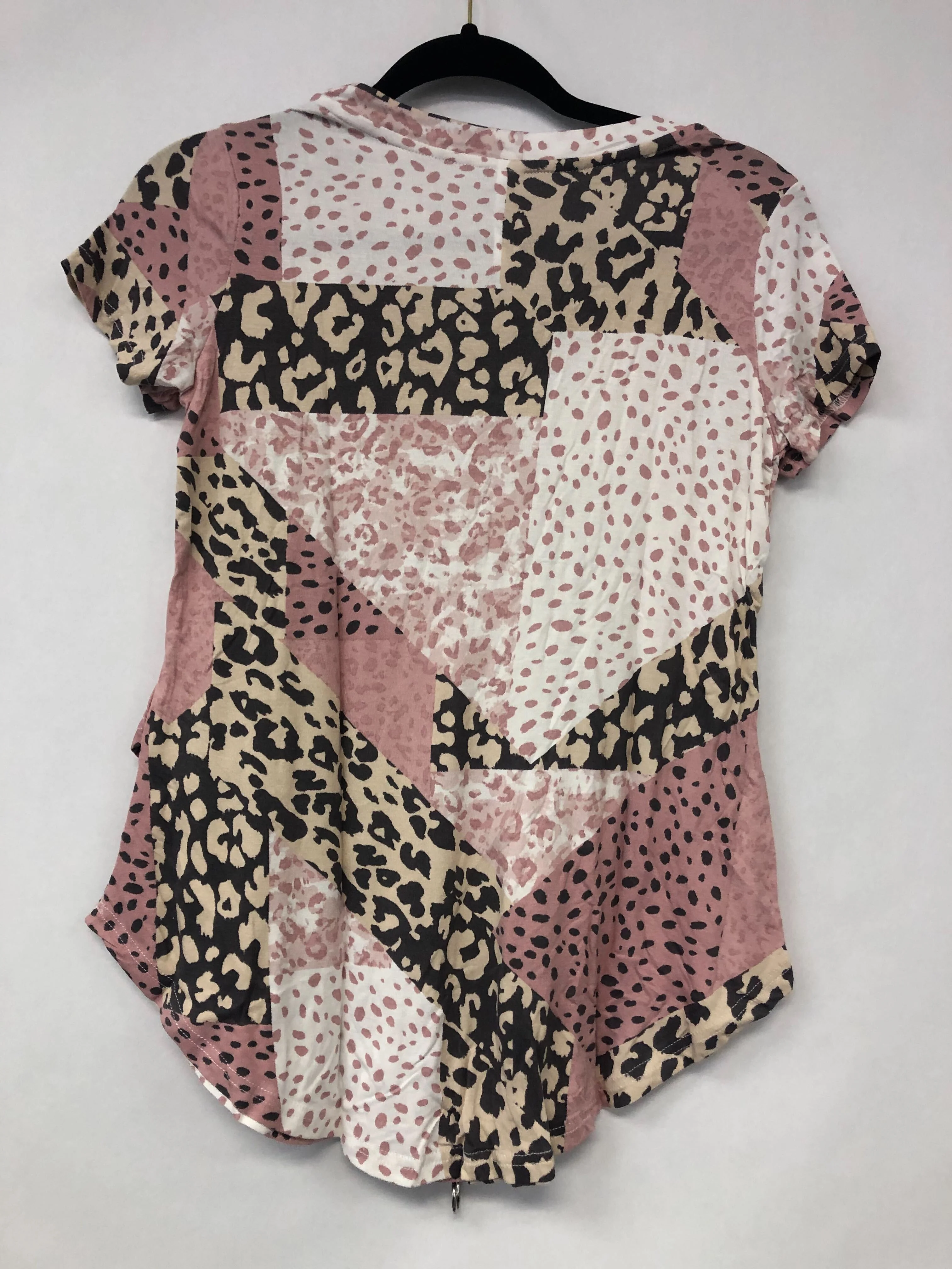 Outlet 6036 - Printed V-Neck Boyfriend Nursing Tee - Patchwork - Extra Extra Small - Image 2