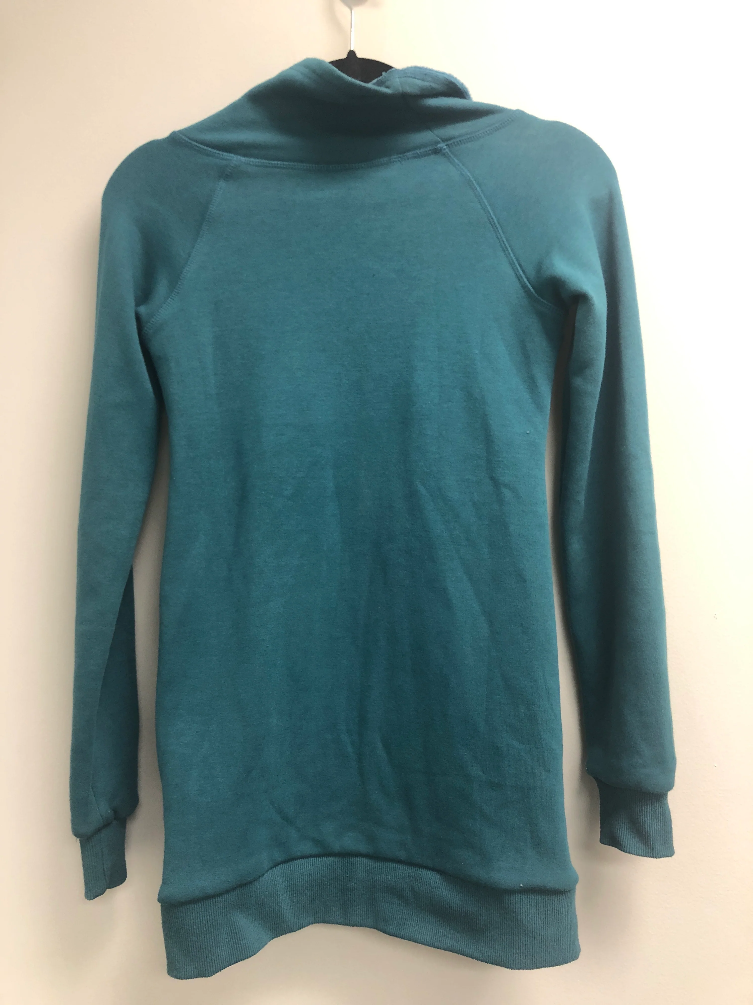 Outlet 6841 - Latched Mama Embroidered Harbor Snap Nursing Pullover - Peacock - Extra Extra Small - Image 2