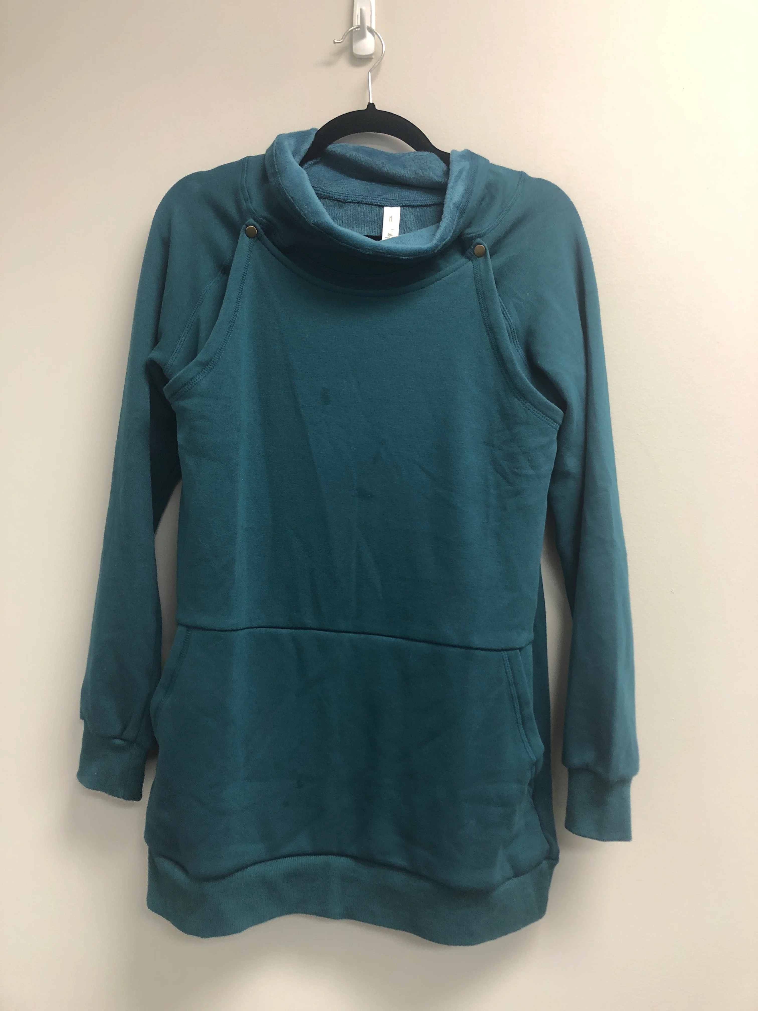 Outlet 6856 - Latched Mama Harbor Snap Nursing Pullover - Peacock - Medium
