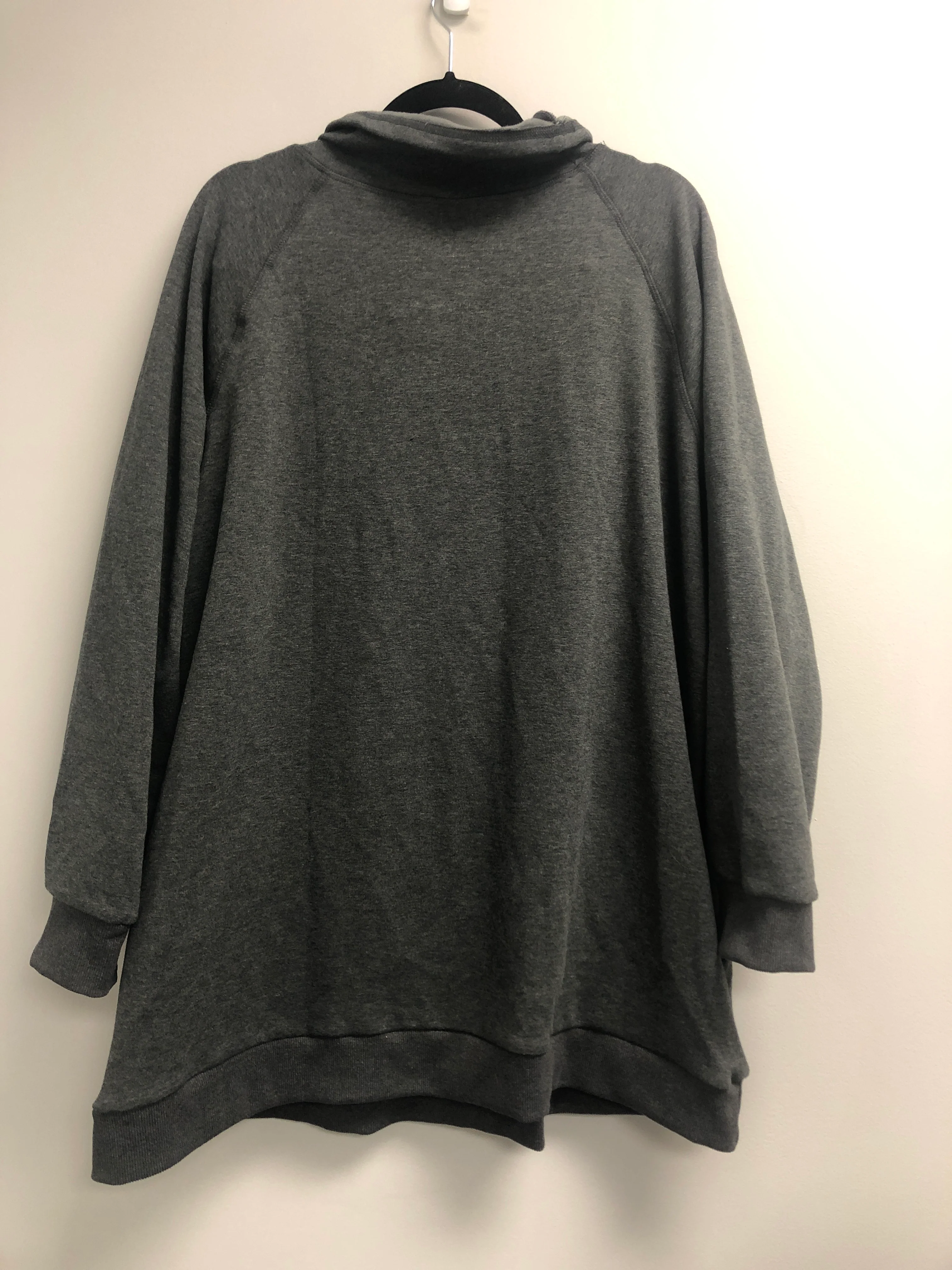 Outlet 6867 - Latched Mama Harbor Snap Nursing Pullover - Charcoal - 3X - Image 2