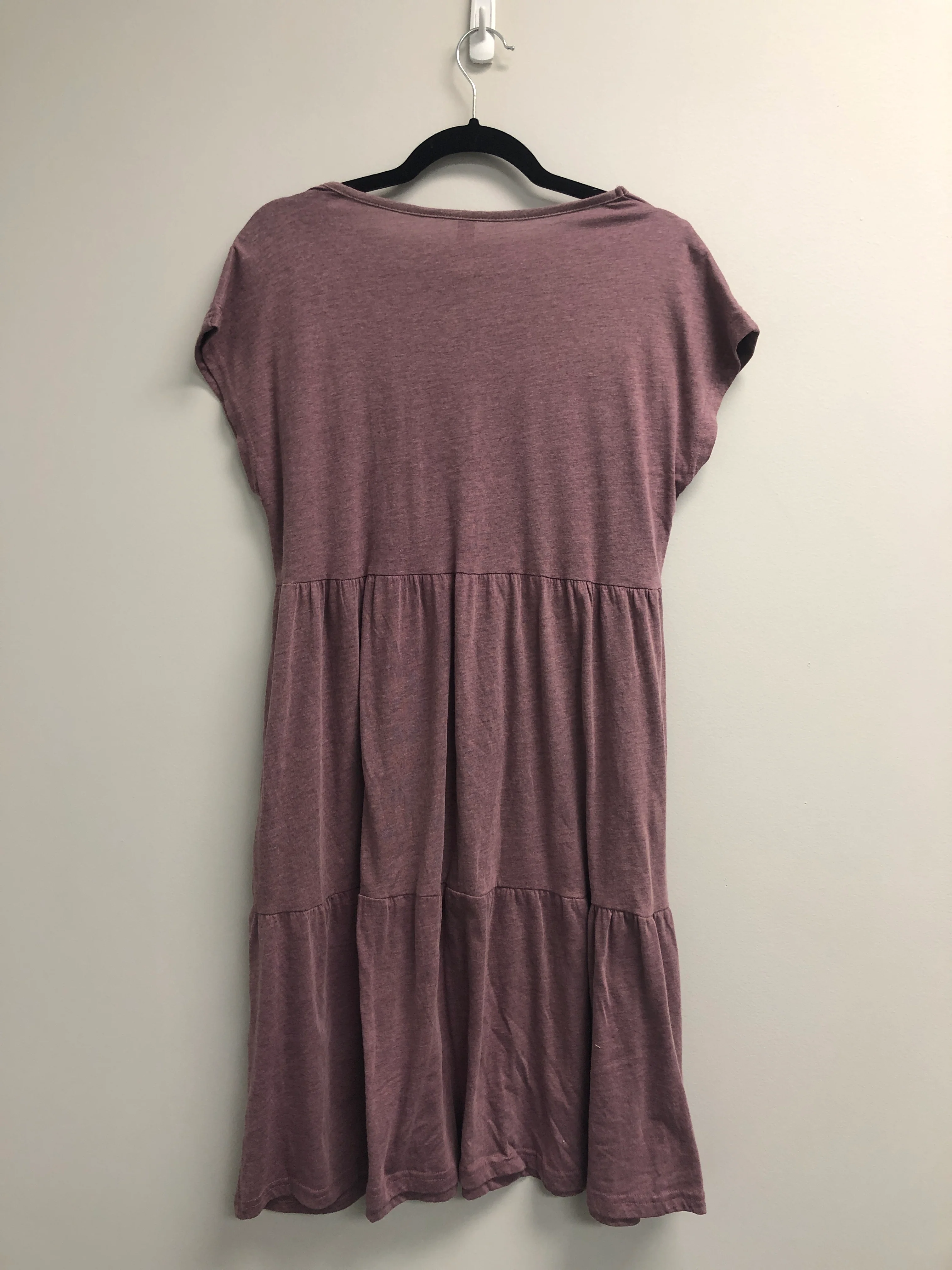 Outlet 6922 - Latched Mama Tiered T-Shirt Nursing Dress - Berry - Large - Image 2