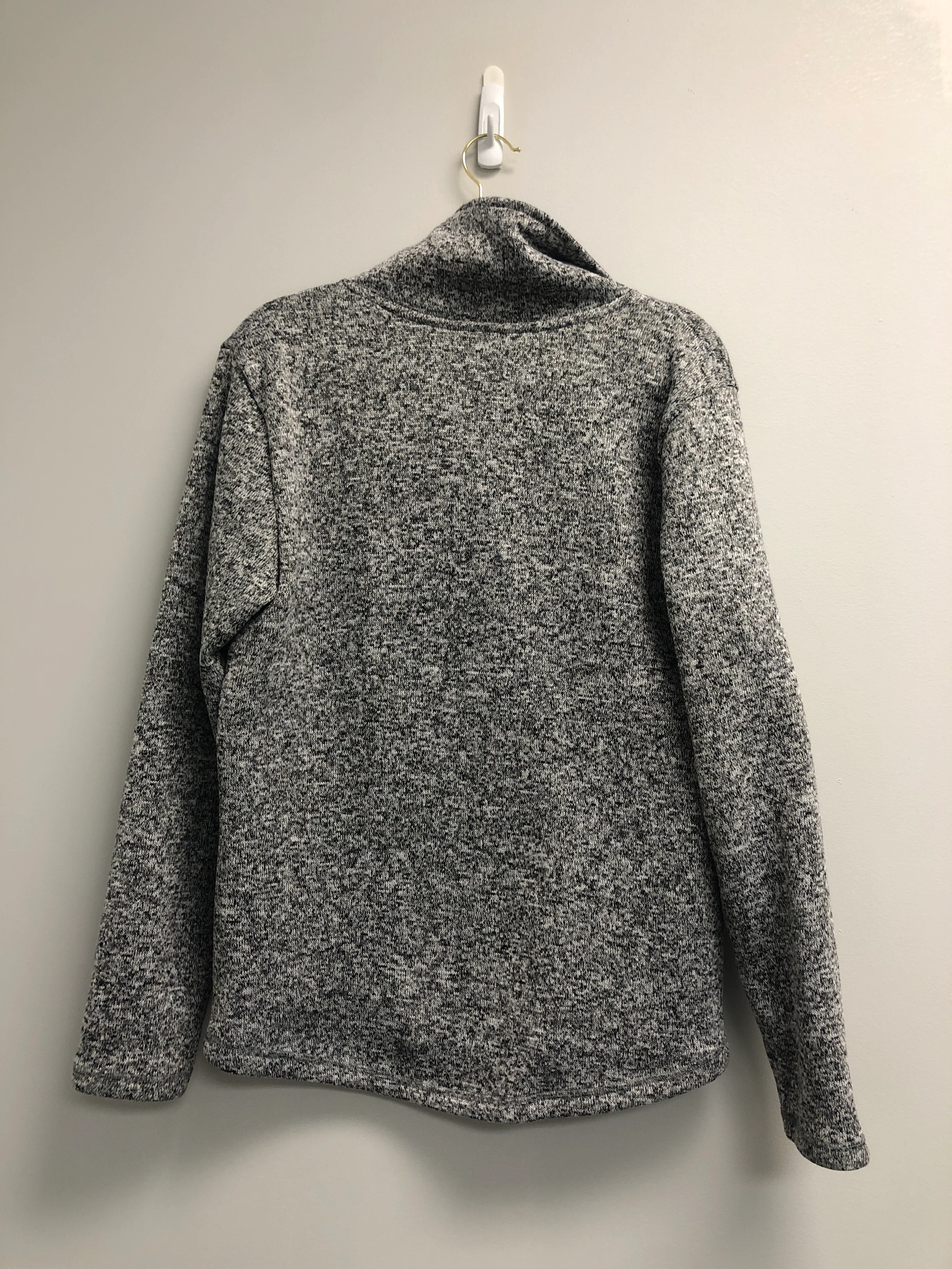 Outlet 6931 - Latched Mama Perfect Nursing Pullover - Heathered Grey - Medium - Image 3