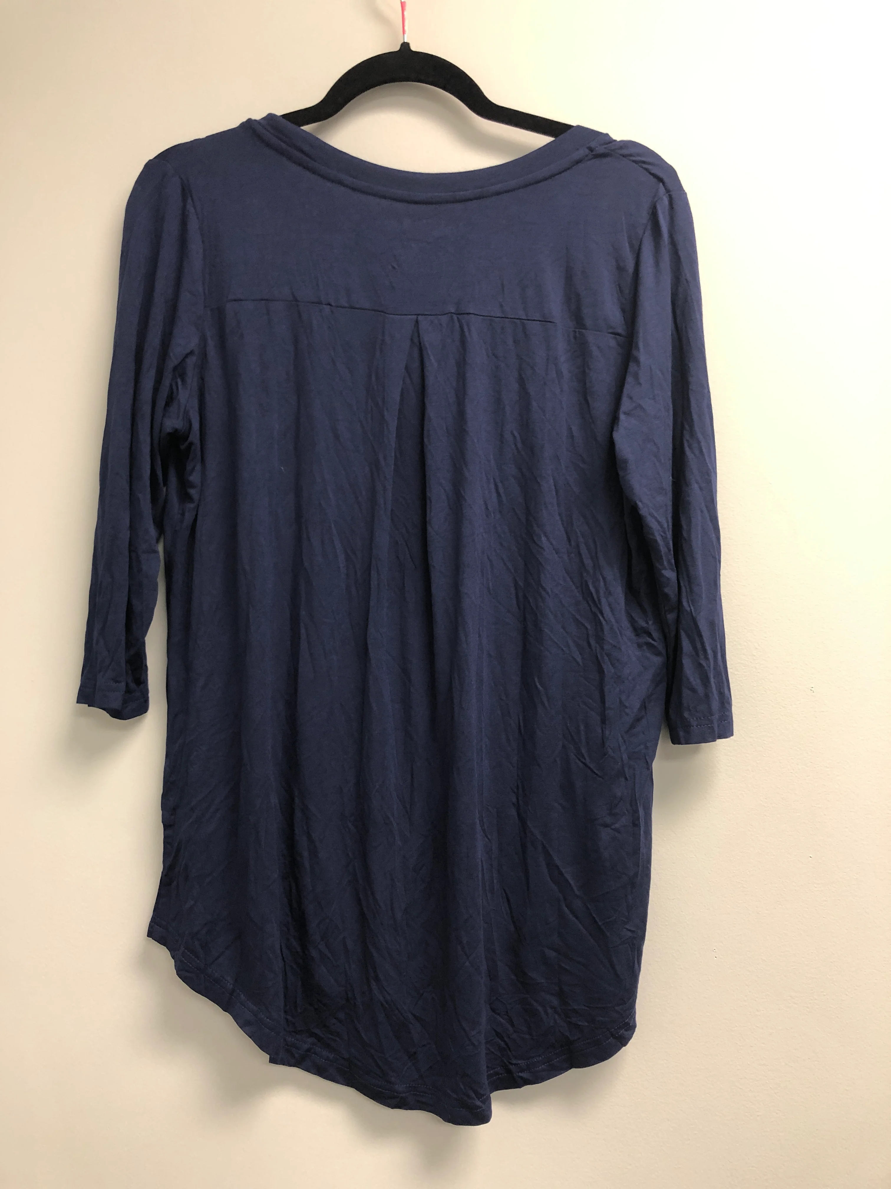 Outlet 7023 - Latched Mama 3/4 Sleeve Scoop Neck Nursing Top 2.0 - Navy - Small - Image 2