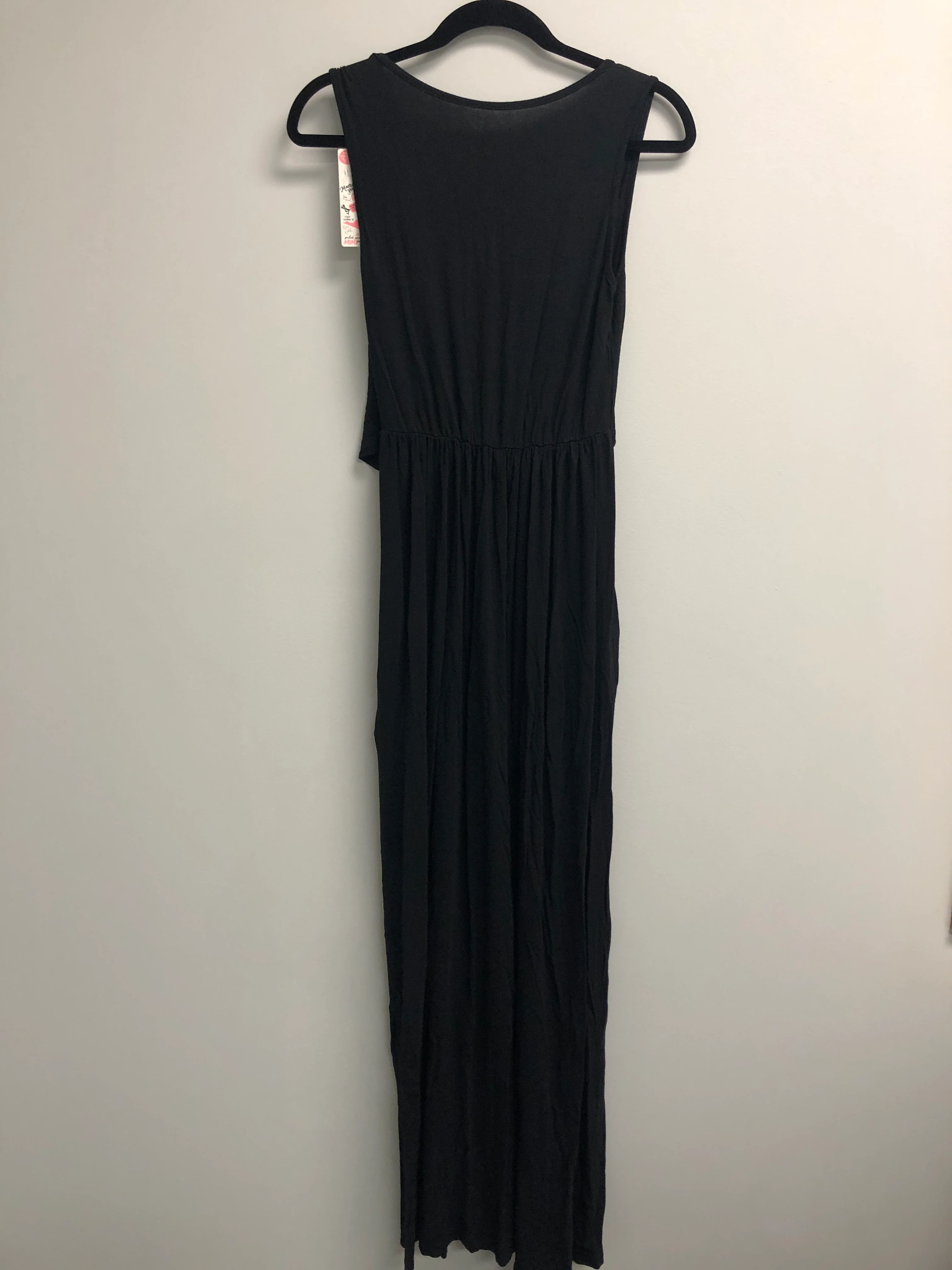 Outlet 7029 - Latched Mama Boardwalk Nursing Maxi - Black - Small - Image 2