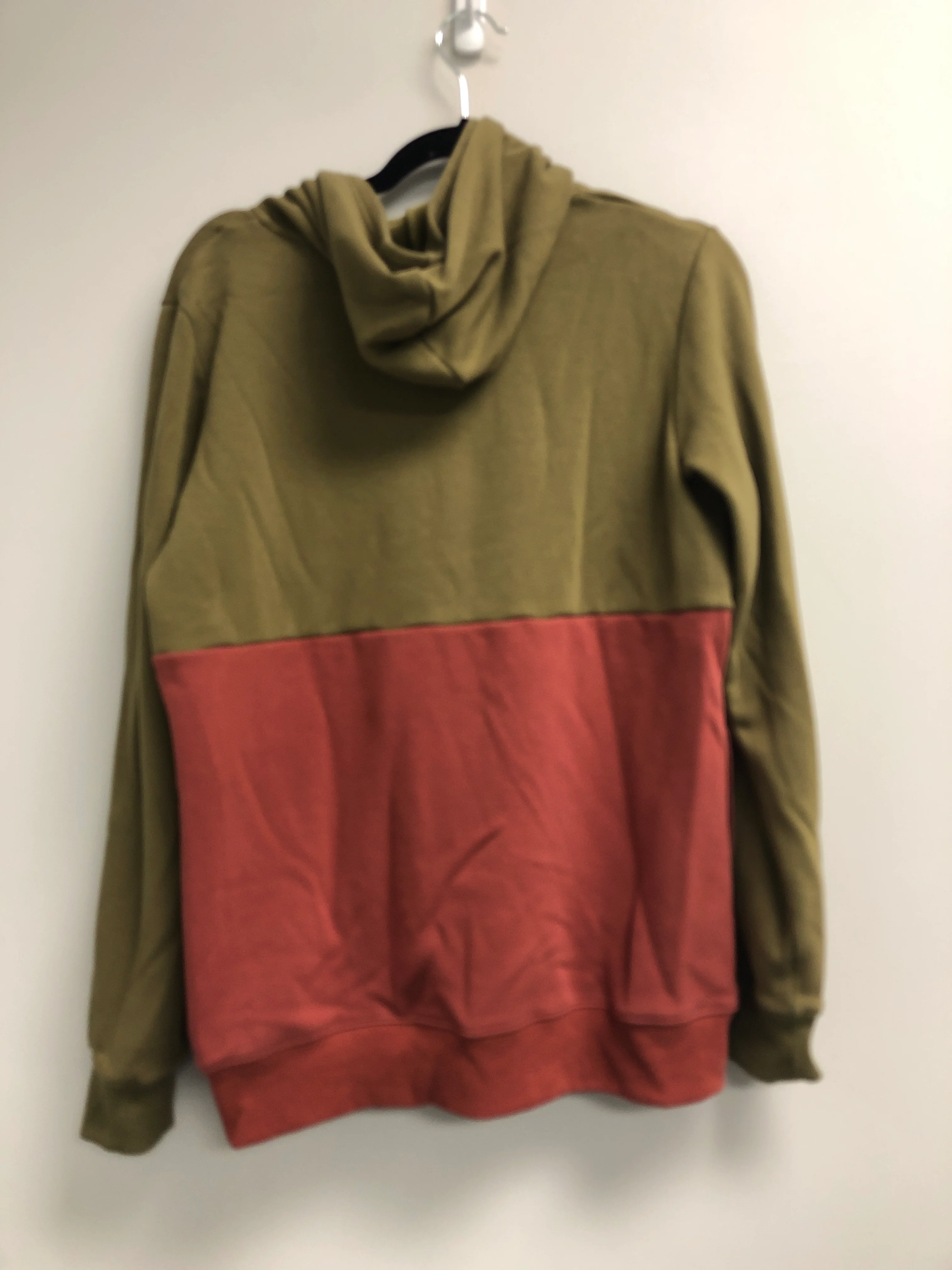 Outlet 7037 - Latched Mama Trailblazer Nursing Hoodie - Olive/Rust - Medium - Image 2
