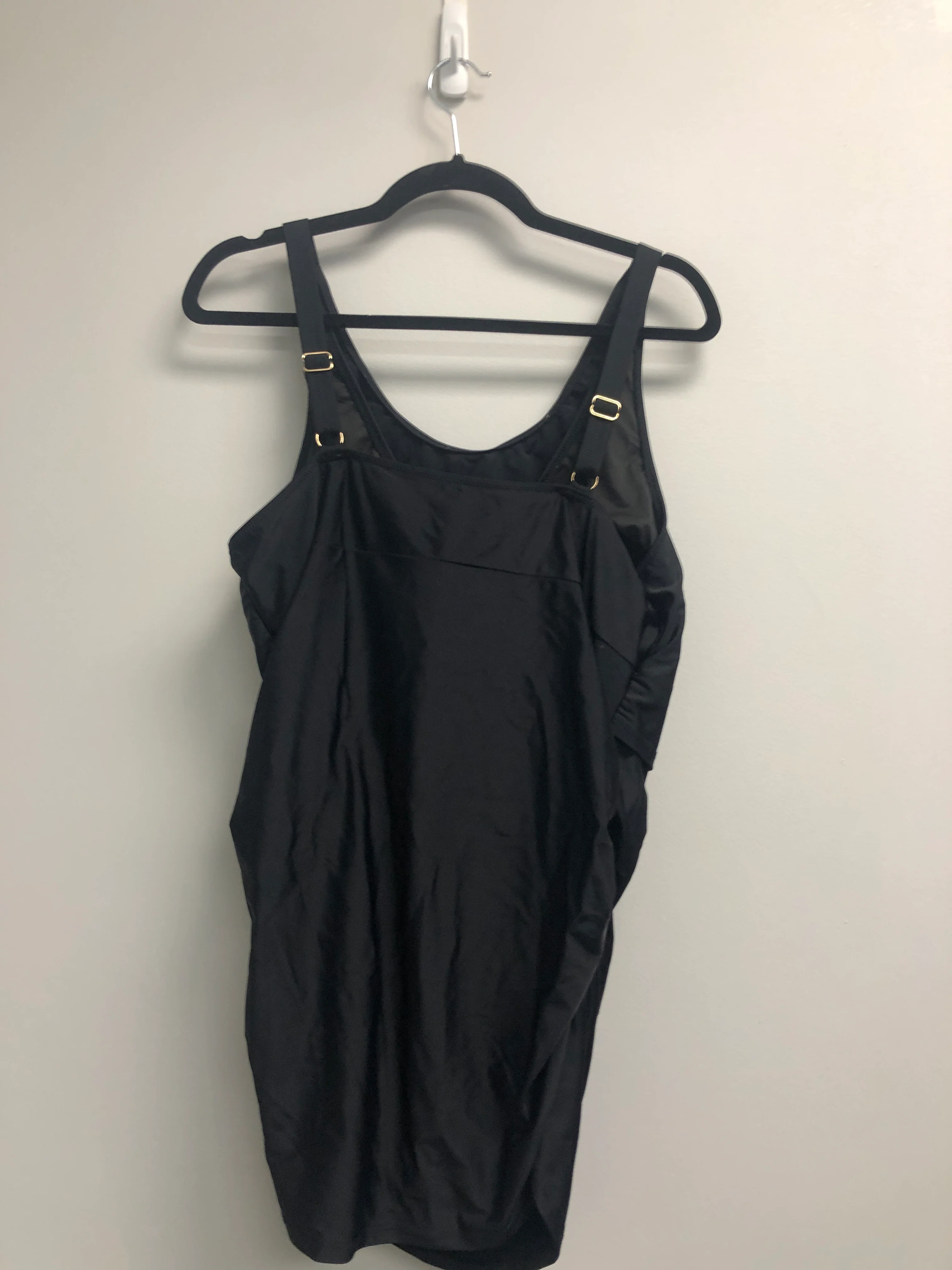 Outlet 7103 - Latched Mama Maternity & Postpartum Gathered Nursing Swim Tank - Final Sale - Black - Extra Large - Image 2