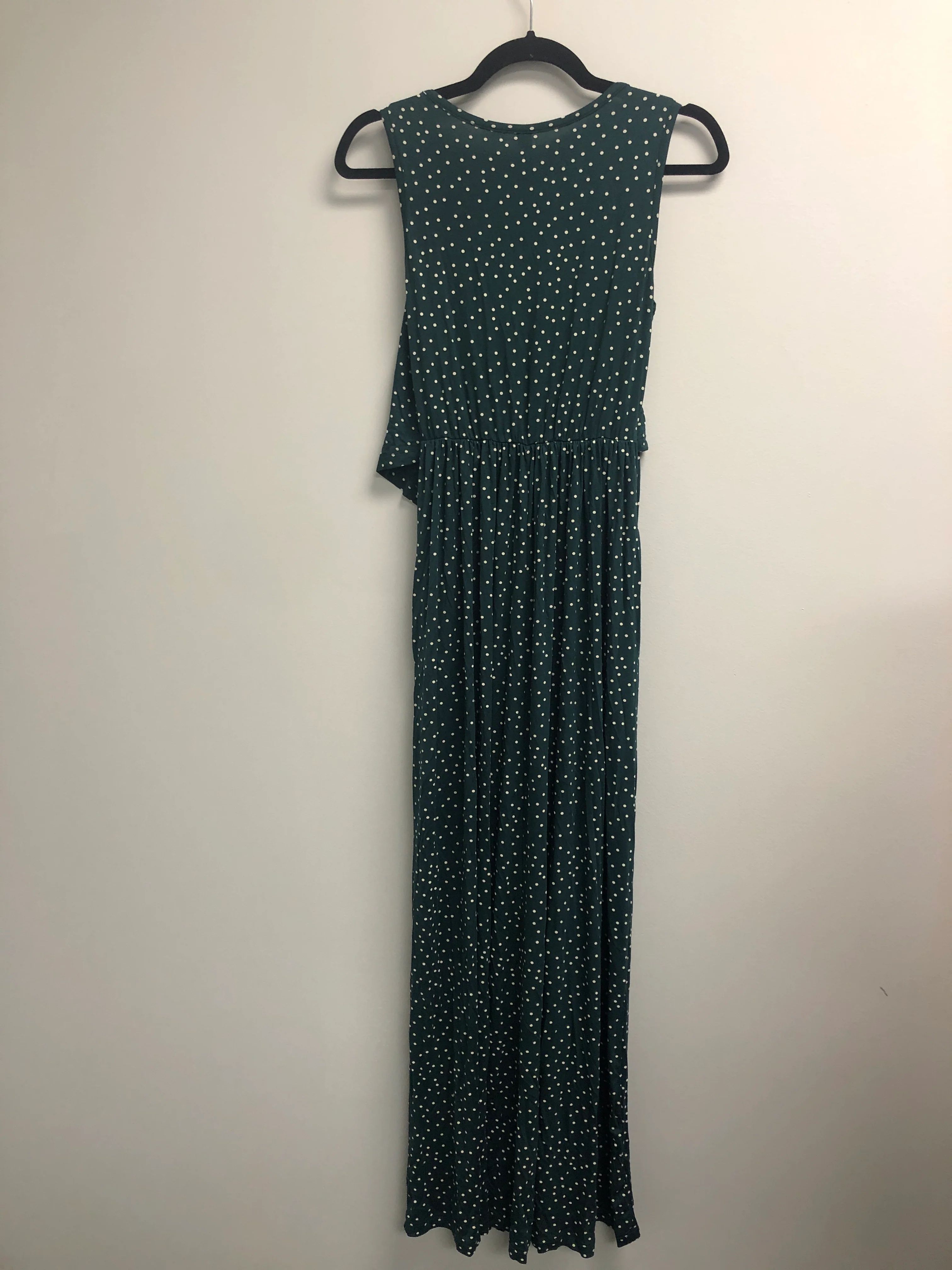 Outlet 7128 - Latched Mama Boardwalk Nursing Maxi - Forest Green Dots - Extra Small - Image 3