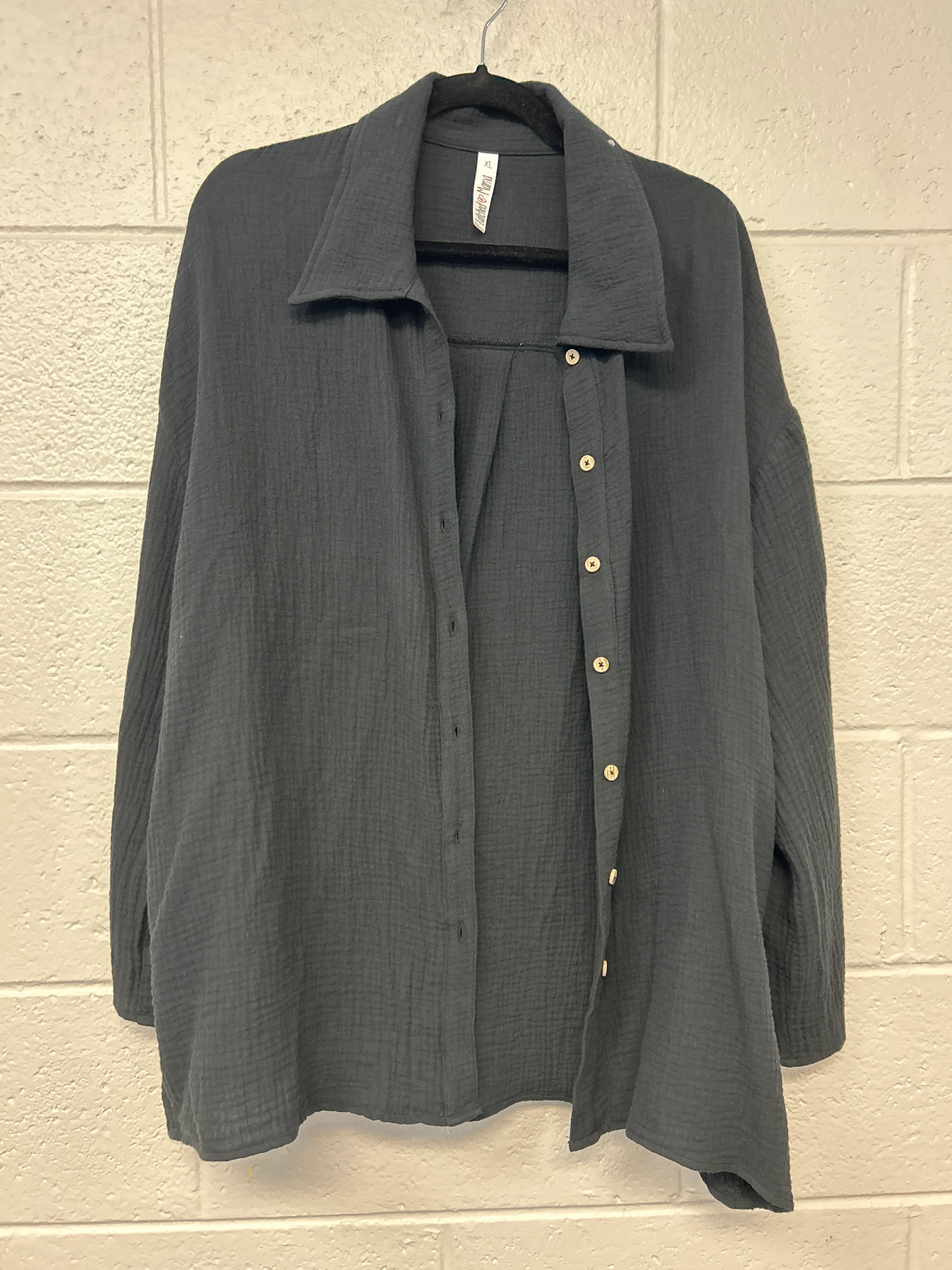 Outlet 7253 - Latched Mama Coastline Cotton Button Up Nursing Shirt - Black - Extra Large