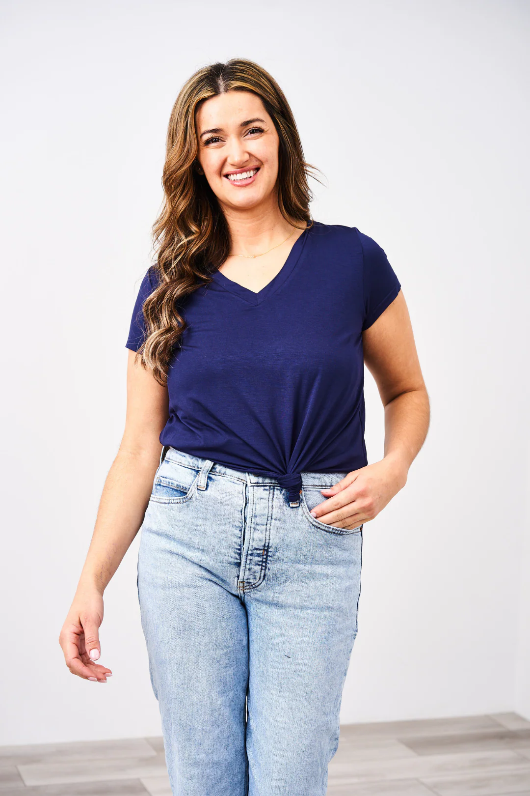V-Neck Boyfriend Nursing Tee - Image 4